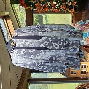 👚JADE BY JANE HOODIE👚